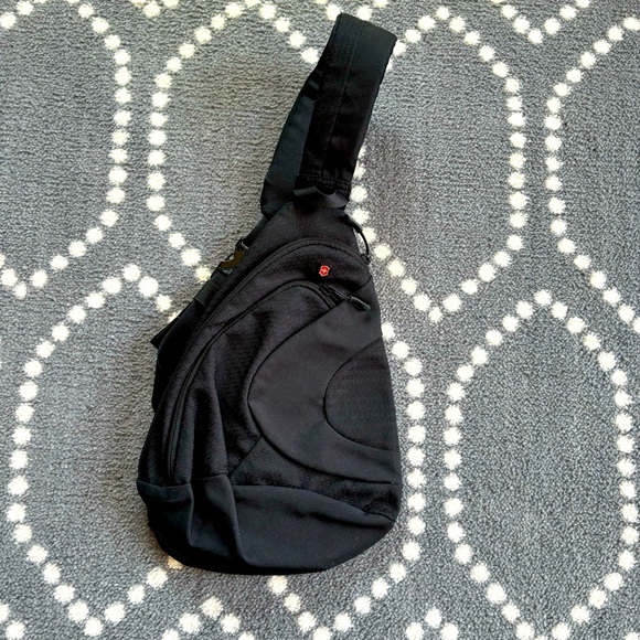 Victorinox Handbags - Victorinox Black Crossbody Sling Bag